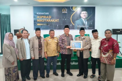 Dalam Reses di Gedung Dakwah PWM Sumbar, Pembangunan Ekonomi Berbasis Komunitas Disebut Jadi Kunci Hadapi Krisis Pangan, Energi, dan Keuangan.